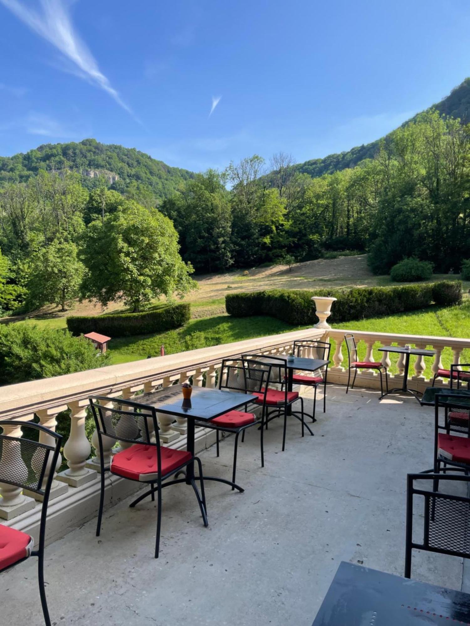 Domaine Du Moulin Vallée Heureuse Hotel 3*